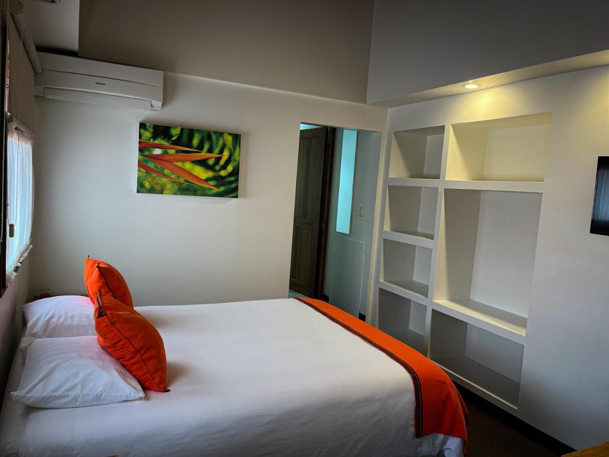 Legacy Boutique Hotel Quesada  Екстер'єр фото